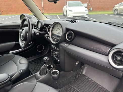 Used 2011 MINI Cooper S image 25