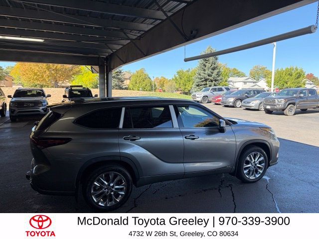 Certified 2026 Toyota Highlander Limited AWD/4WD image 4