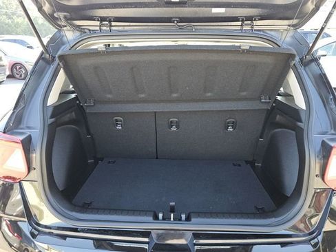 Used 2024 Hyundai Venue SEL FWD image 13