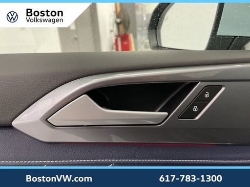 New 2026 Volkswagen Taos SEL image 23