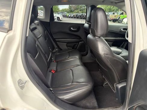 Used 2018 Jeep Compass Limited w/ Navigation Group AWD/4WD image 13