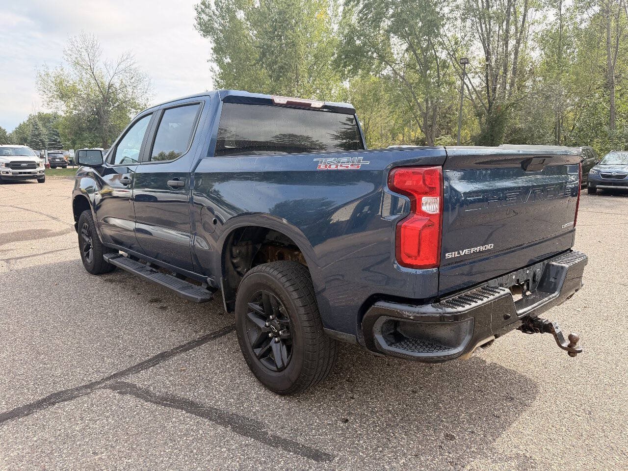Used 2019 Chevrolet Silverado 1500 Custom Trail Boss w/ Custom Convenience Package AWD/4WD image 7