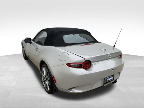 Used 2023 MAZDA MX-5 Miata Grand Touring RWD image 4