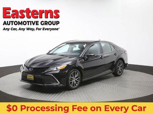 Used 2022 Toyota Camry XLE FWD image 55