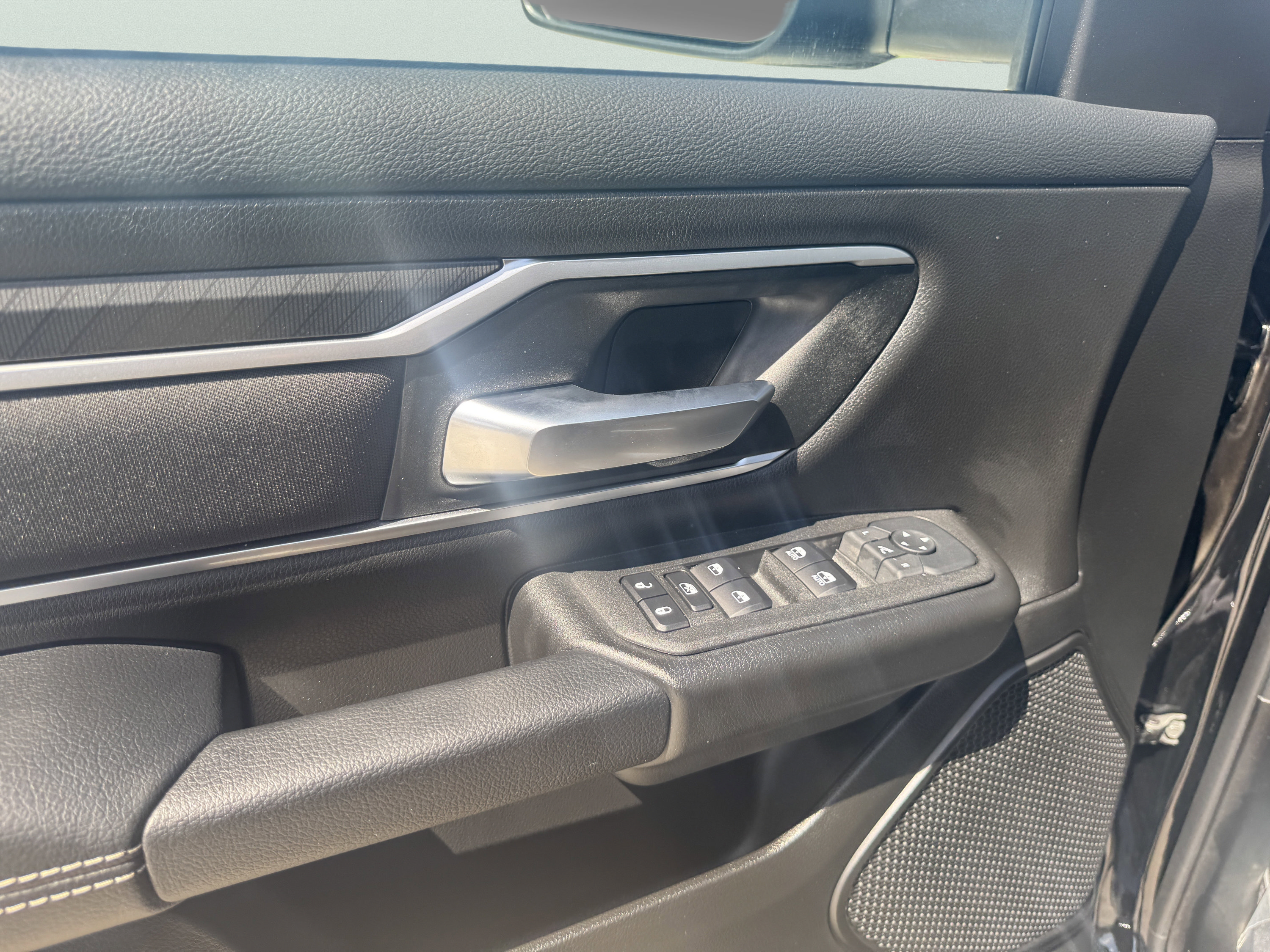 Used 2025 RAM 1500 Big Horn AWD/4WD image 15