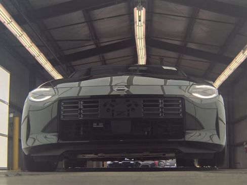 Used 2025 Nissan Z Performance w/ Floor Mat Package RWD image 1