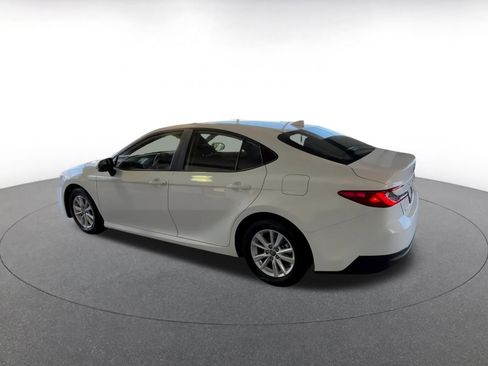 Used 2025 Toyota Camry LE image 13