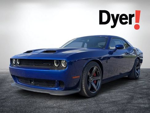 Used 2022 Dodge Challenger SRT Hellcat w/ Plus Package RWD image 8