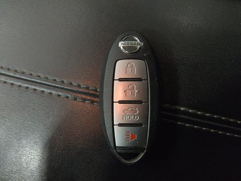 Used 2023 Nissan Sentra SV FWD image 32