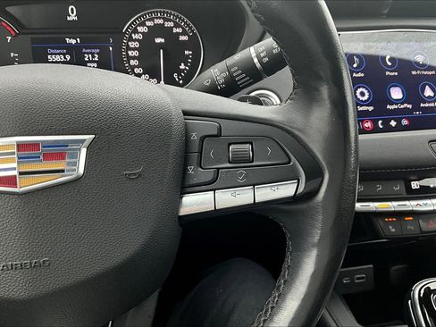 Used 2021 Cadillac XT4 Premium Luxury image 23