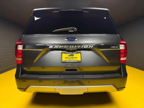Used 2018 Ford Expedition Max XLT w/ Equipment Group 201A AWD/4WD image 5