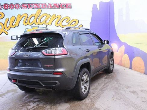 Used 2020 Jeep Cherokee Trailhawk image 8