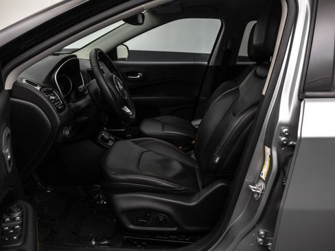 Used 2021 Jeep Compass Limited image 6