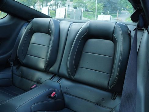 Used 2015 Ford Mustang GT Premium w/ Equipment Group 401A RWD image 40