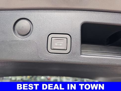 New 2026 Chevrolet Equinox LT FWD image 17