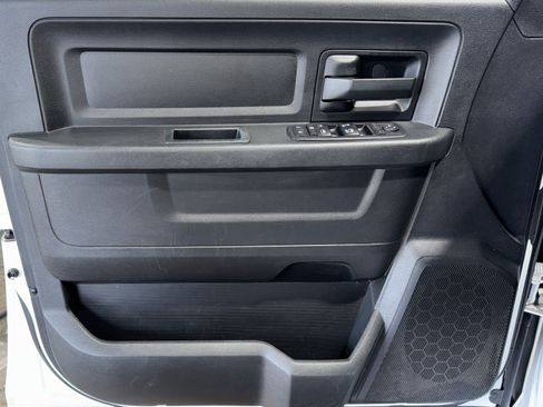 Used 2016 RAM 1500 Express AWD/4WD image 27