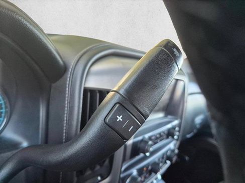 Used 2019 GMC Sierra 2500 Denali w/ Duramax Plus Package AWD/4WD image 10