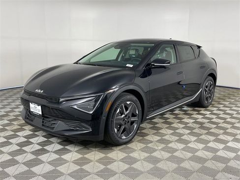 New 2025 Kia EV6 Light w/ Light LR Technology Package image 1
