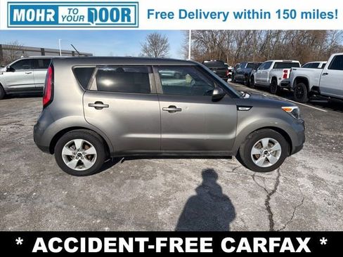 Used 2017 Kia Soul image 6