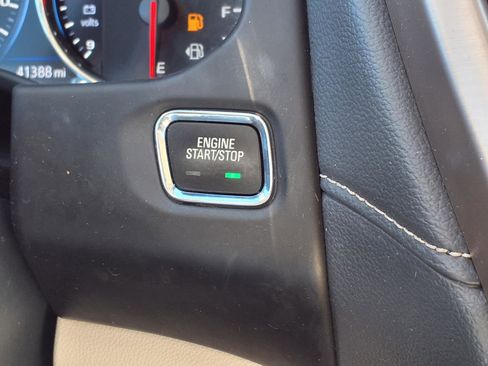 Used 2023 GMC Acadia Denali w/ Denali Ultimate Package image 15