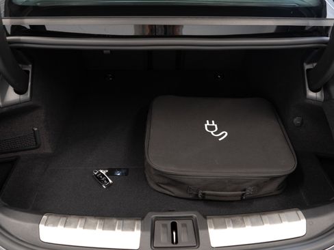 Used 2023 Audi RS e-tron GT image 37