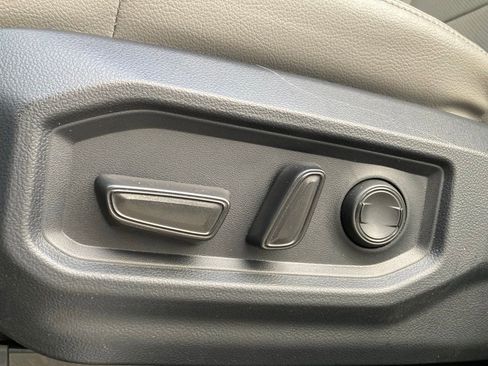 Used 2025 Toyota Tundra SR5 w/ SR5 Premium Package image 11