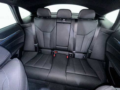 Certified 2025 BMW i4 eDrive40 image 25