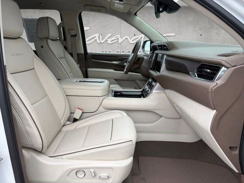Certified 2023 GMC Yukon Denali w/ LPO, Floor Liner Package image 23