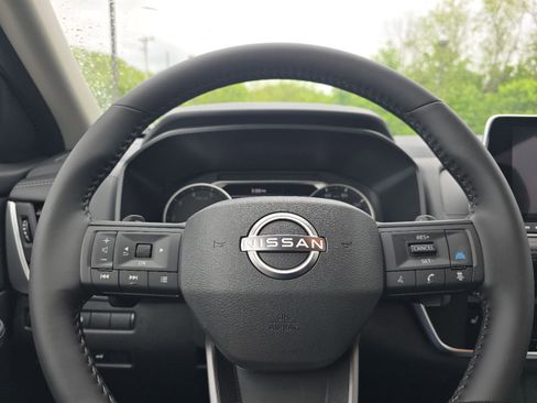 New 2026 Nissan Rogue SV w/ Cold Weather Package AWD/4WD image 21
