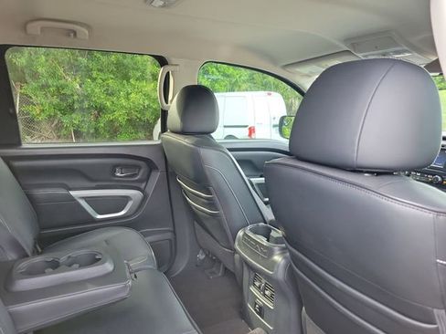 Used 2017 Nissan Titan PRO-4X AWD/4WD image 28