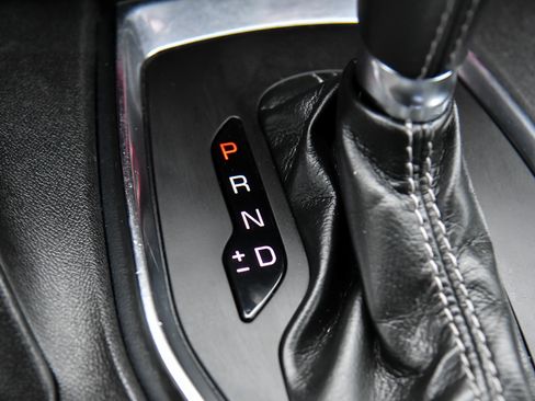 Used 2020 Chevrolet Camaro LT w/ RS Package image 23