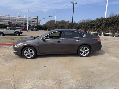 Used 2014 Nissan Altima 2.5 SL image 2
