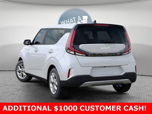 New 2025 Kia Soul LX image 4