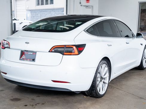 Used 2018 Tesla Model 3 Long Range image 6