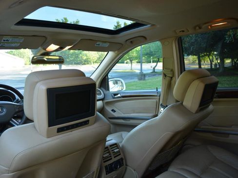 Used 2008 Mercedes-Benz GL 550 4MATIC image 15
