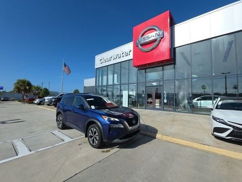 Used 2023 Nissan Rogue SV FWD image 1