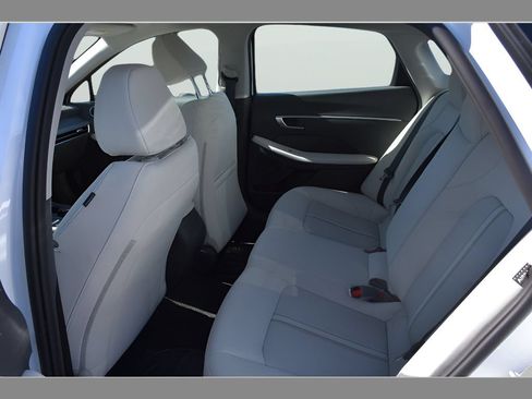 New 2026 Hyundai Sonata SE FWD image 11