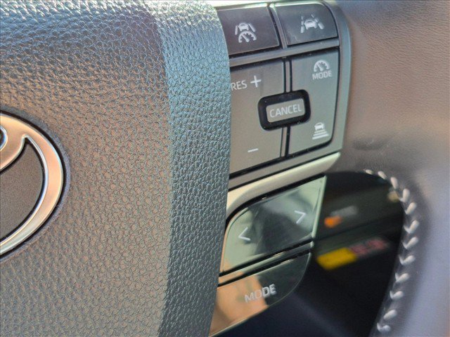 Used 2025 Toyota Camry SE w/ Multimedia Upgrade Package FWD image 15