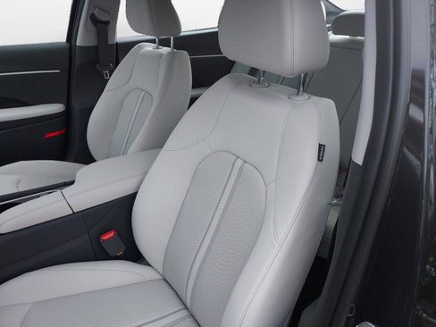 Certified 2025 Hyundai Sonata SEL image 10