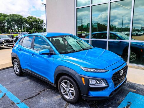 Used 2020 Hyundai Kona SE FWD image 2