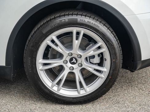 Used 2023 Tesla Model Y Long Range AWD/4WD image 8