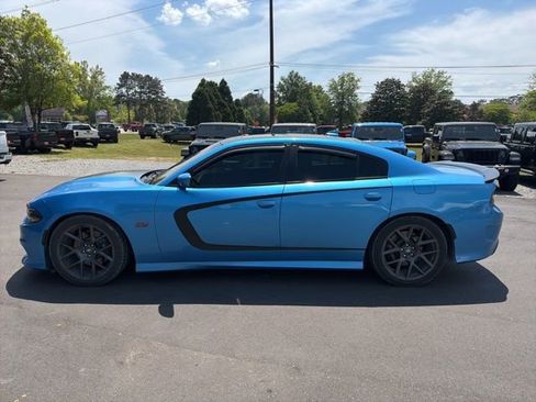 Used 2019 Dodge Charger Scat Pack w/ Plus Group image 6