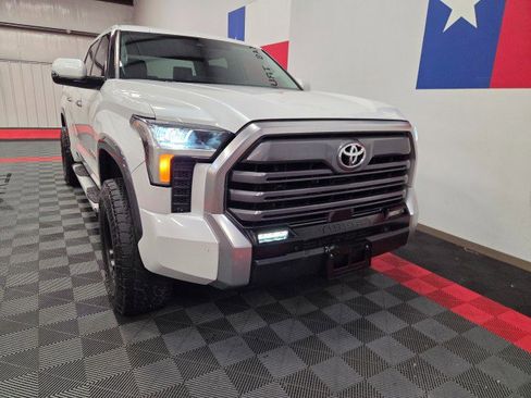 Used 2022 Toyota Tundra Limited AWD/4WD image 23