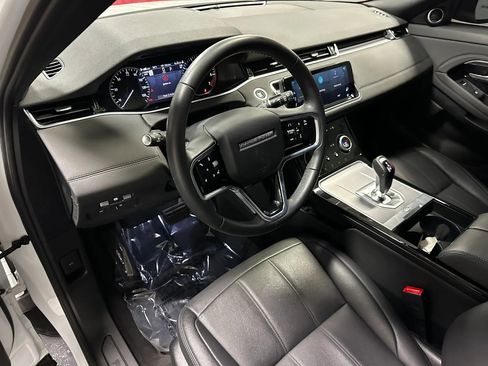Used 2023 Land Rover Range Rover Evoque SE AWD/4WD image 9