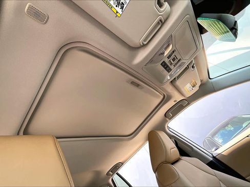 Used 2024 Toyota RAV4 XLE Premium image 14