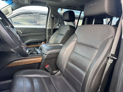 Used 2019 GMC Yukon XL Denali w/ Denali Ultimate Package image 8