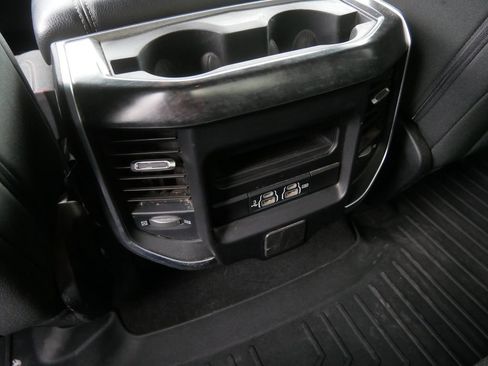Used 2019 RAM 1500 Big Horn AWD/4WD image 16