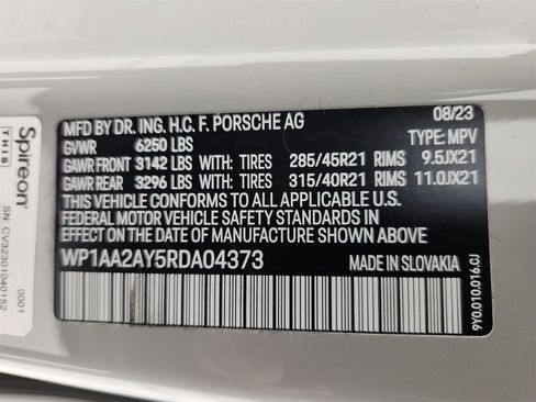 Used 2024 Porsche Cayenne image 25