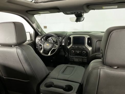 Used 2021 Chevrolet Silverado 1500 LTZ w/ Technology Package AWD/4WD image 15