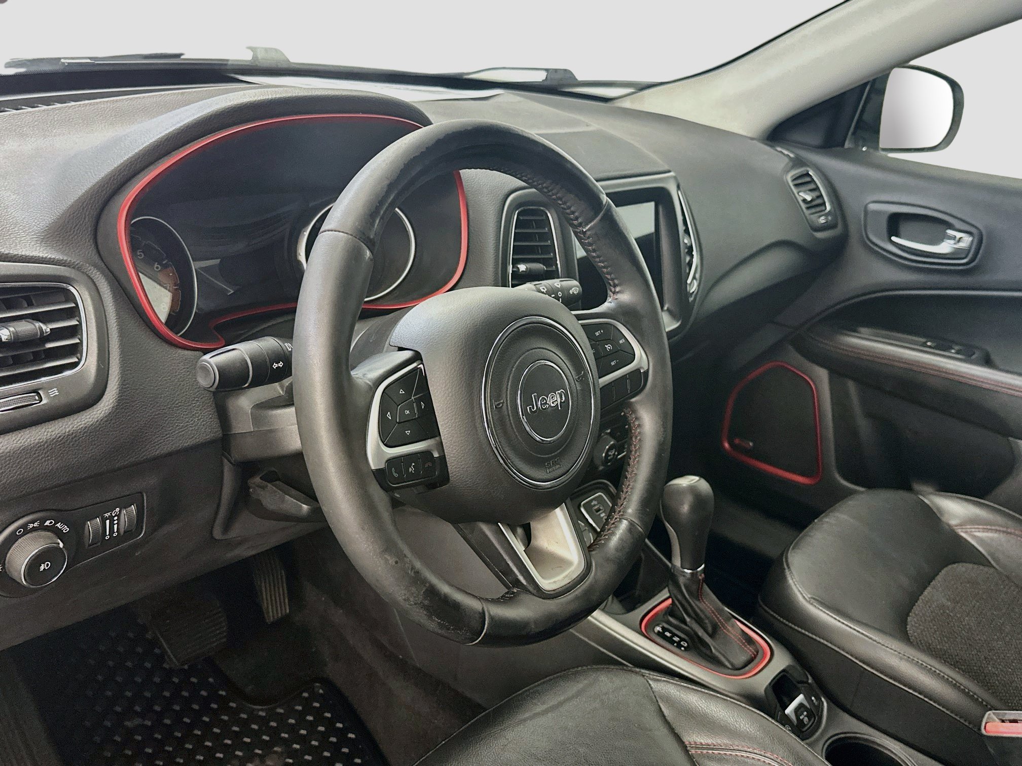 Used 2018 Jeep Compass Trailhawk w/ Navigation Group AWD/4WD image 18